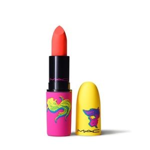 Mac Moon Masterpiece powder kiss lipstick